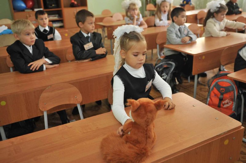 Школьники за партой