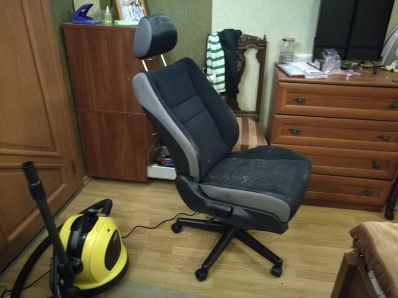 Кресло из автомобильного сидения
