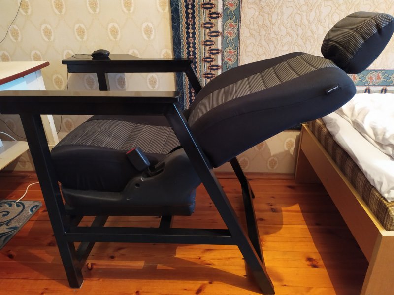 Кресло из автомобильного