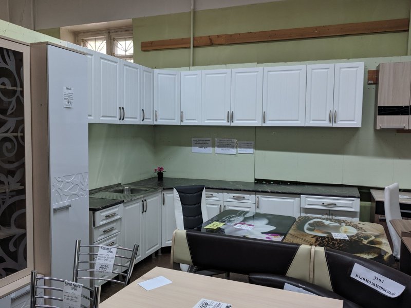 Пластиковый кухонный гарнитур