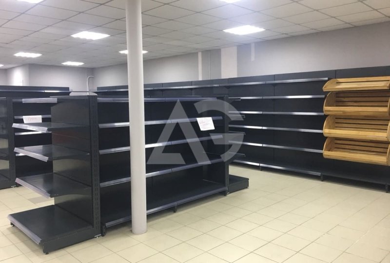 Торговый стеллаж островной двухсторонний островной