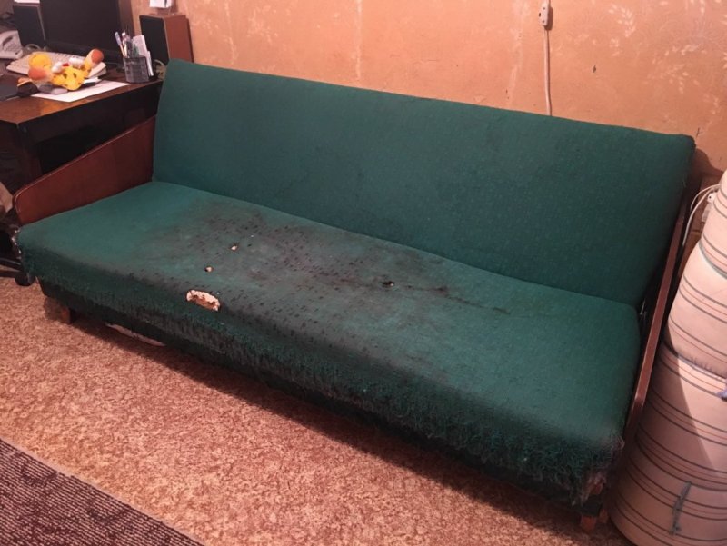 Бу диван в Старом доме