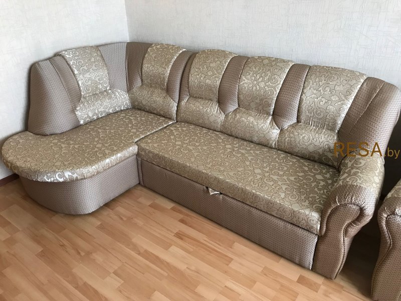 Обивка углового дивана