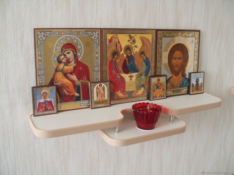 Полочка под иконы
