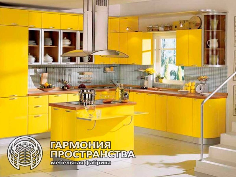 Желтый кухонный гарнитур
