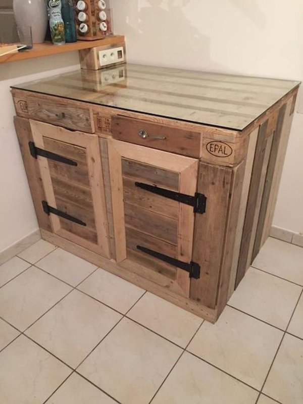 Кухонный шкаф из паллет
