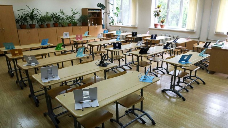 Парта в школе стоковое фото