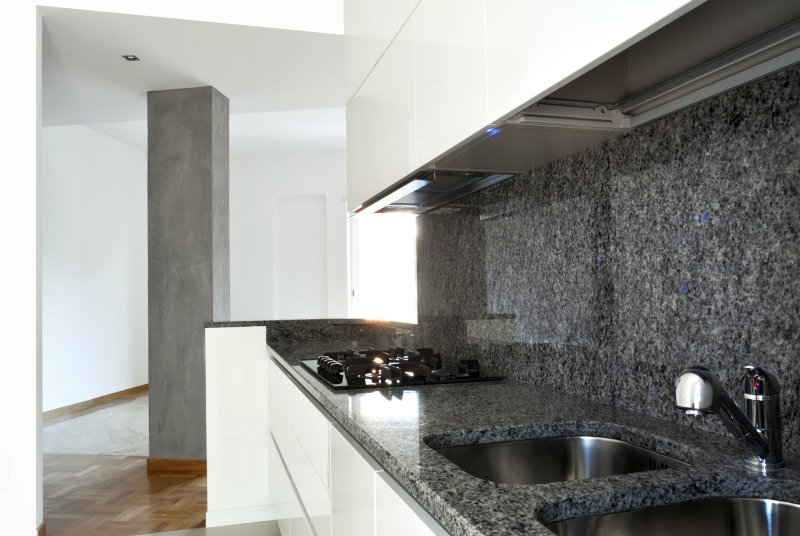 8055/SL Brazilian Marble