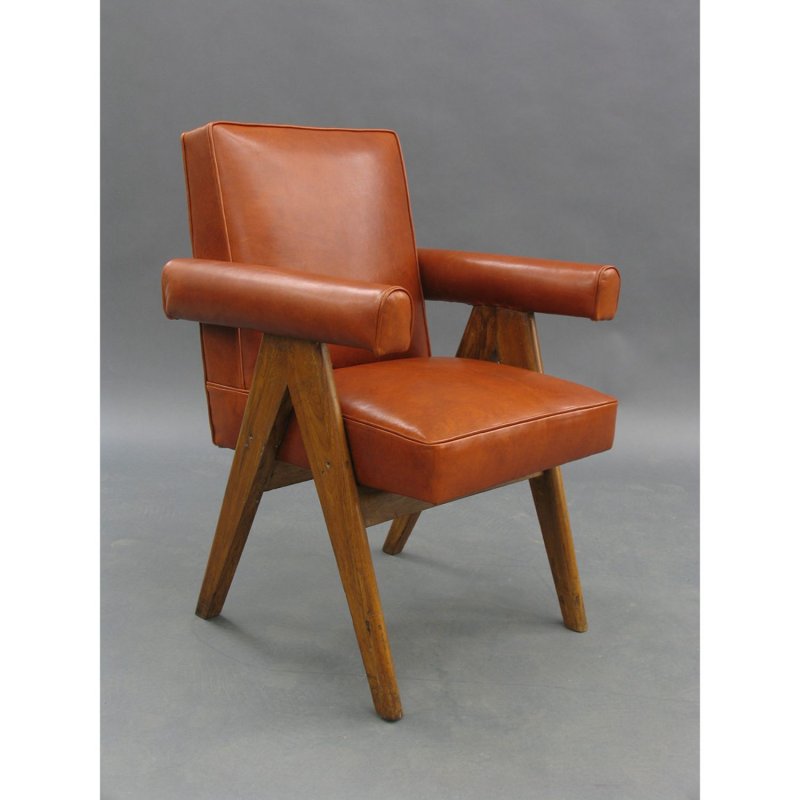 Pierre Jeanneret стул