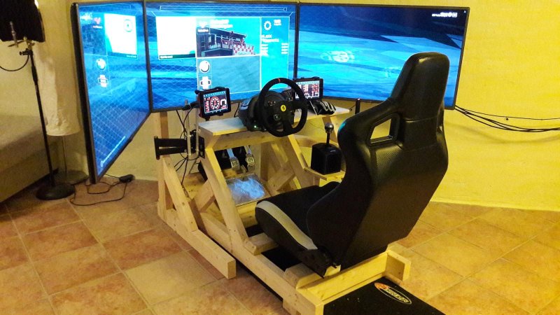Кокпит автосимулятор Thrustmaster