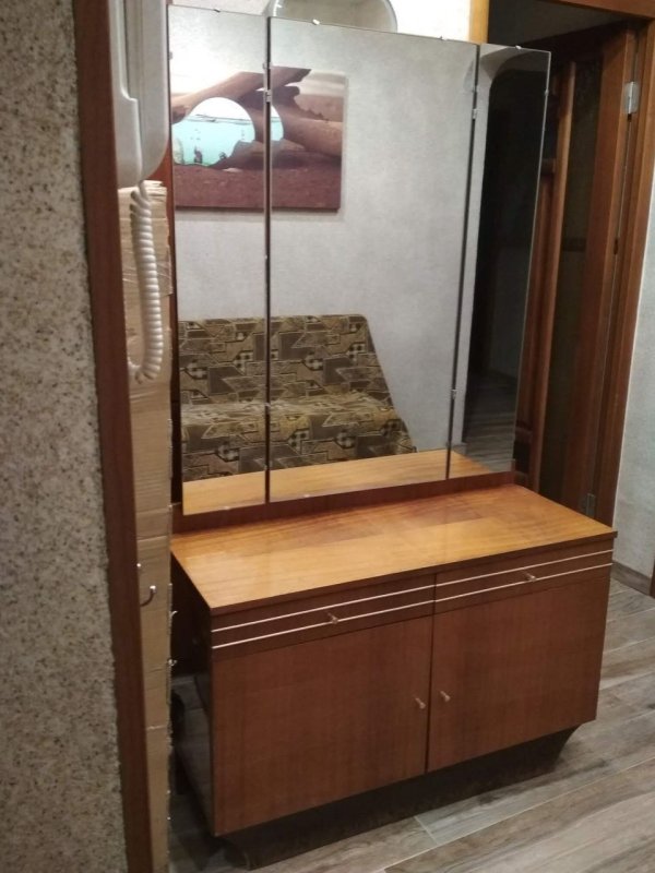 Старое зеркало напольное