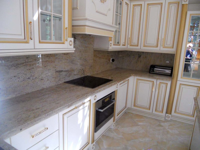 Гранит crema Valentino