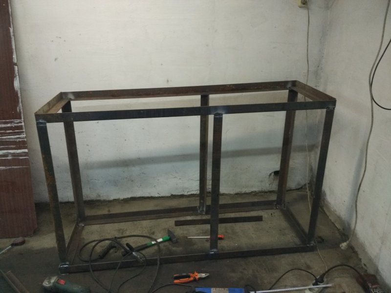 Верстак из профильной трубы 40x20