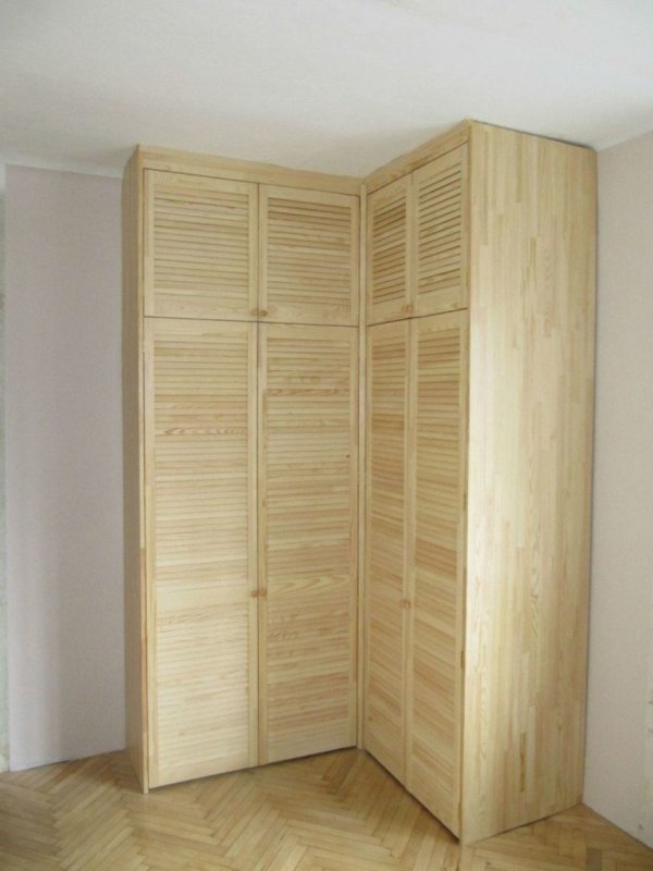 Шкаф из мебельного щита Леруа