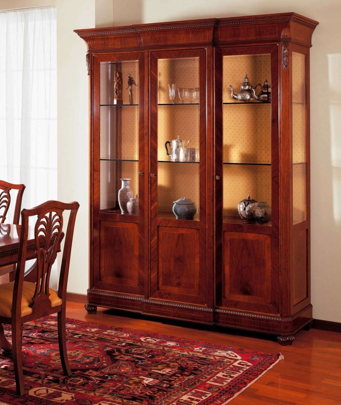 Rambay Classic Furniture витрина