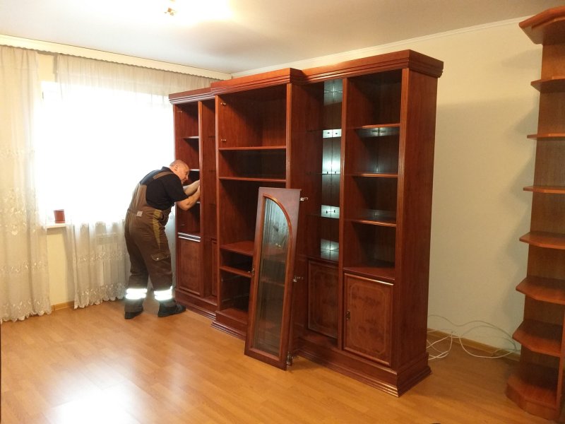 Разобранная кровать