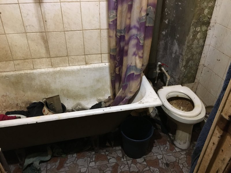 Квартира бедной семьи