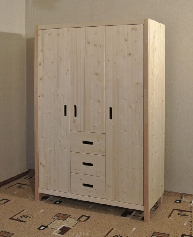 Шкаф из фанеры