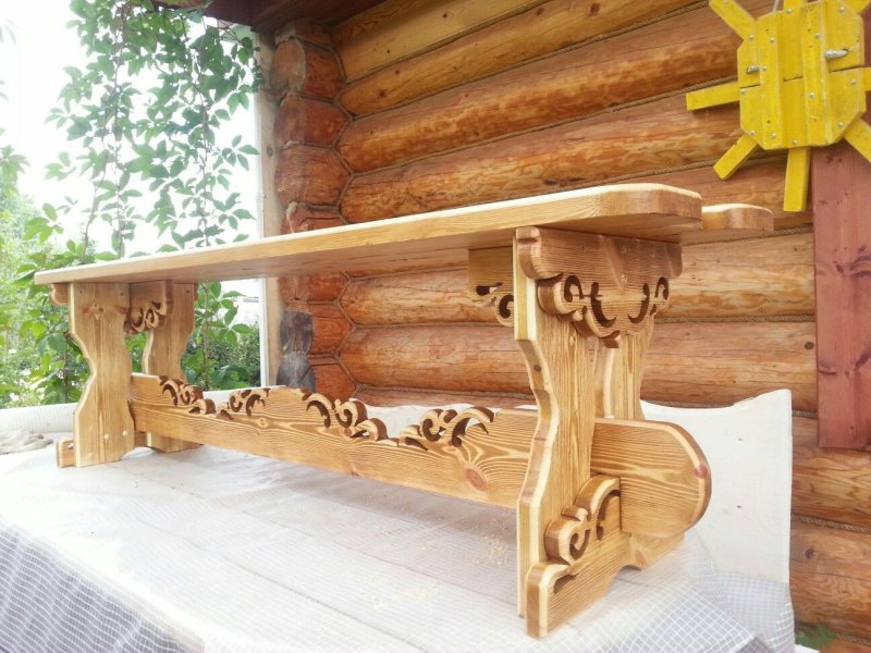 Резные лавки из дерева