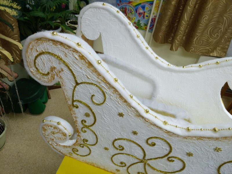 Санки из пластилина