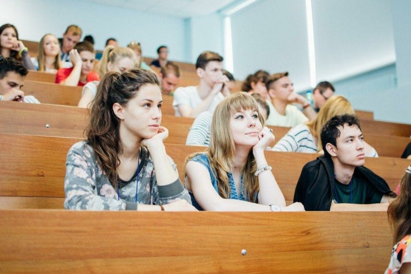 Студент за партой