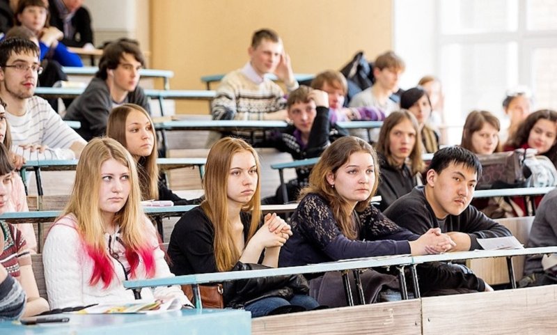 Студент за партой