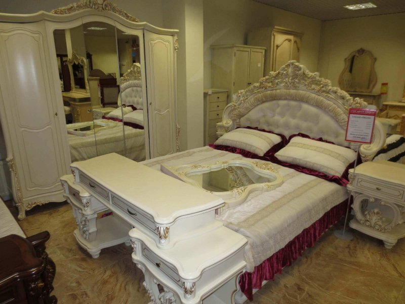 Патрисия спальный гарнитур 4х дверный