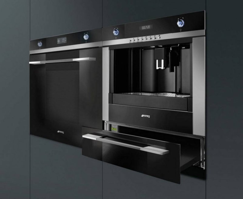 Электрический духовой шкаф Smeg sf122