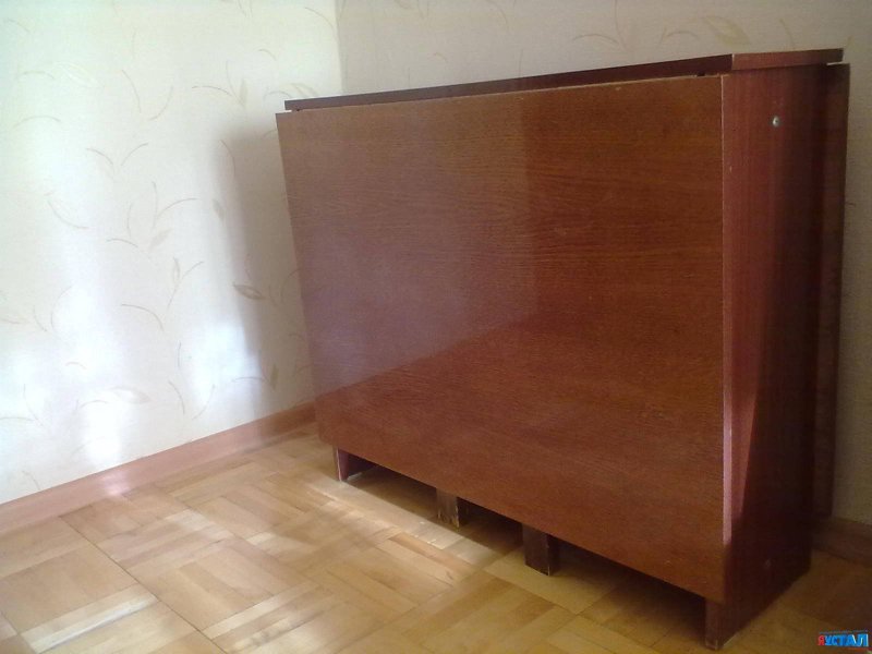 Стол книжка старый