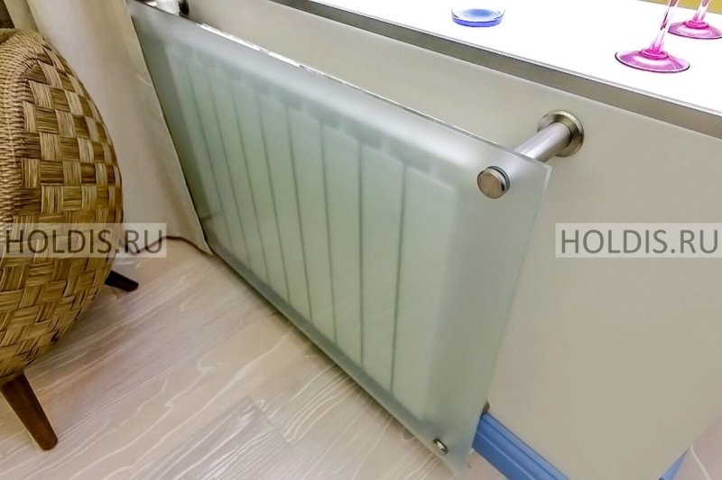 Стеклянные экраны на радиаторы отопления