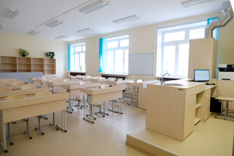 Красивая мебель для школы